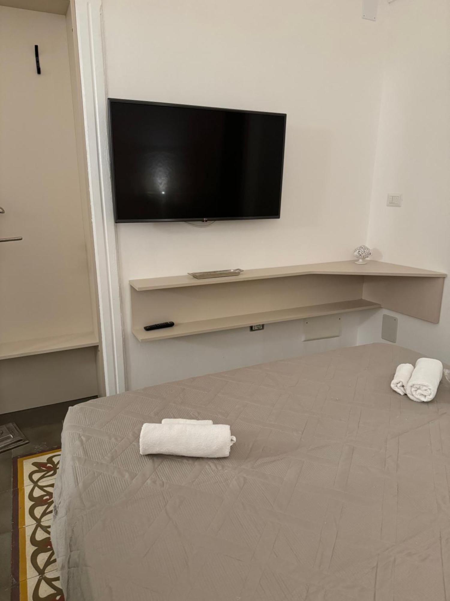 B&B Casa Di Leo Brindisi Esterno foto